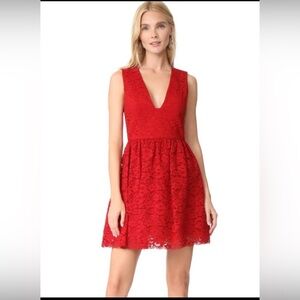NWT Alice + Olivia Sz 6  Kappa Alpha Lace in Ruby Red